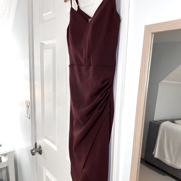 Spaghetti Strap V-Neck Asymmetric Bodycon Dress - Picture 3 of 12